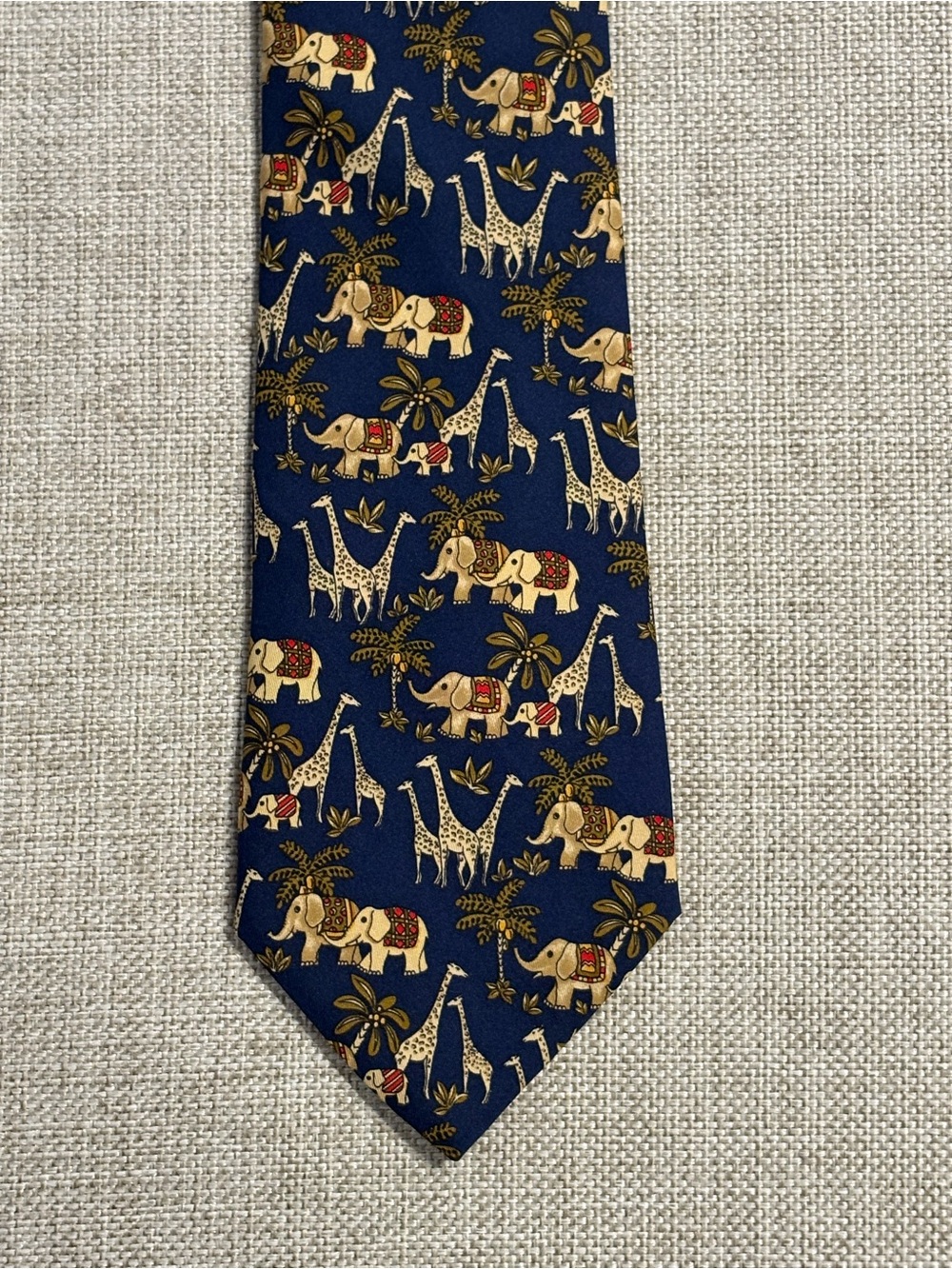 Salvatore Ferragamo Silk Tie Elephant Giraffe Safari Print Italy 3.5